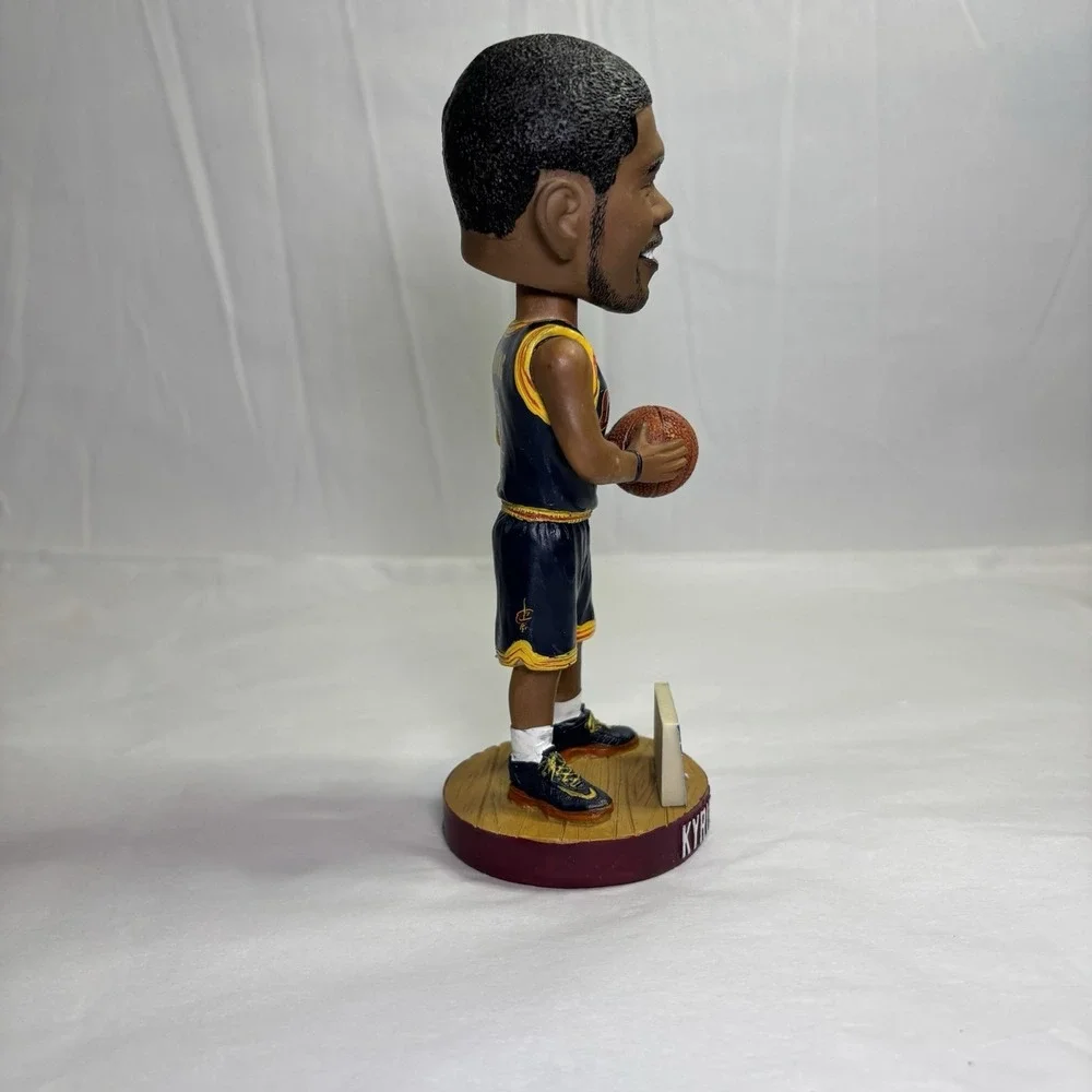 KYRIE IRVING BOBBLEHEAD 3/3/2015 CLEVELAND CAVS CAVALIERS PEPSI NBA‎ SGA W/ BOX